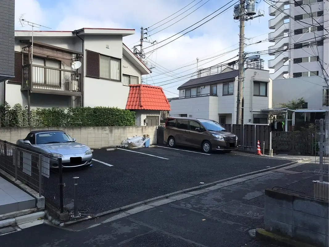 北区滝野川２丁目　月極駐車場